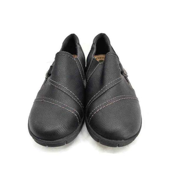 Earth Origins Black leather comfort slip on shoes in size 6.5 - Picture 1 of 5